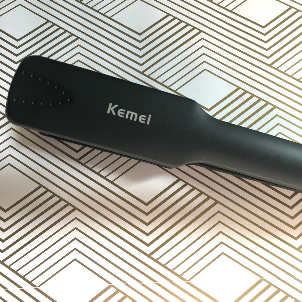 Kemei 1.5 inch flatiron